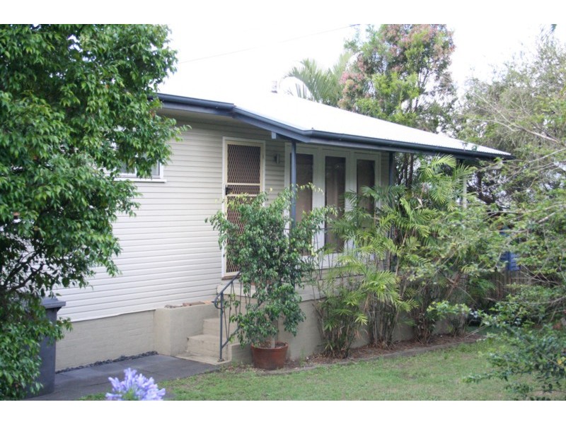 73  William Terrace, Oxley QLD 4075