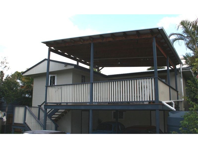 73  William Terrace, Oxley QLD 4075