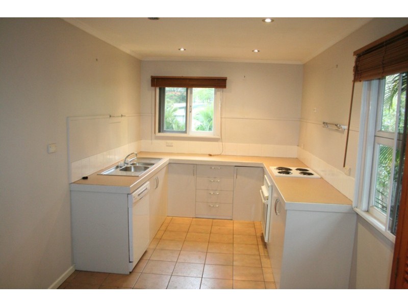 73  William Terrace, Oxley QLD 4075