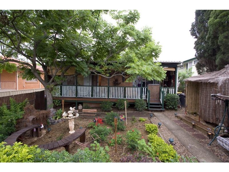 83 Douglas Street, Oxley QLD 4075