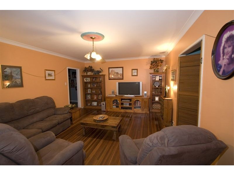 83 Douglas Street, Oxley QLD 4075