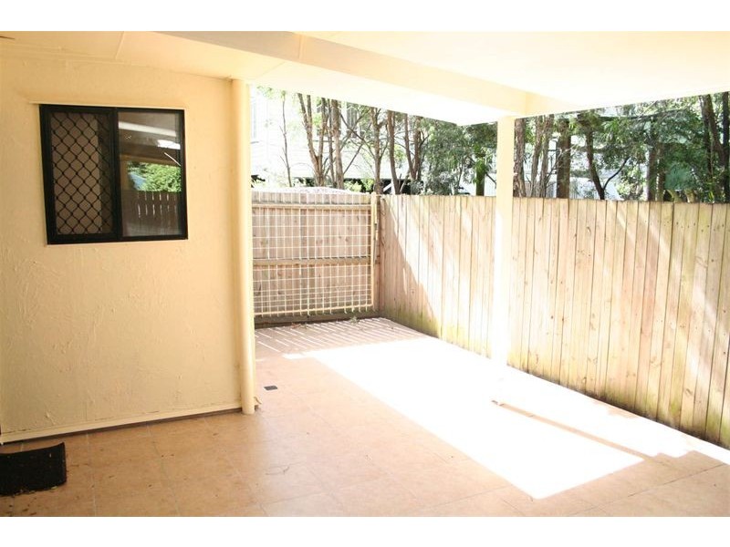 4/40 Wilton Terrace, Yeronga QLD 4104