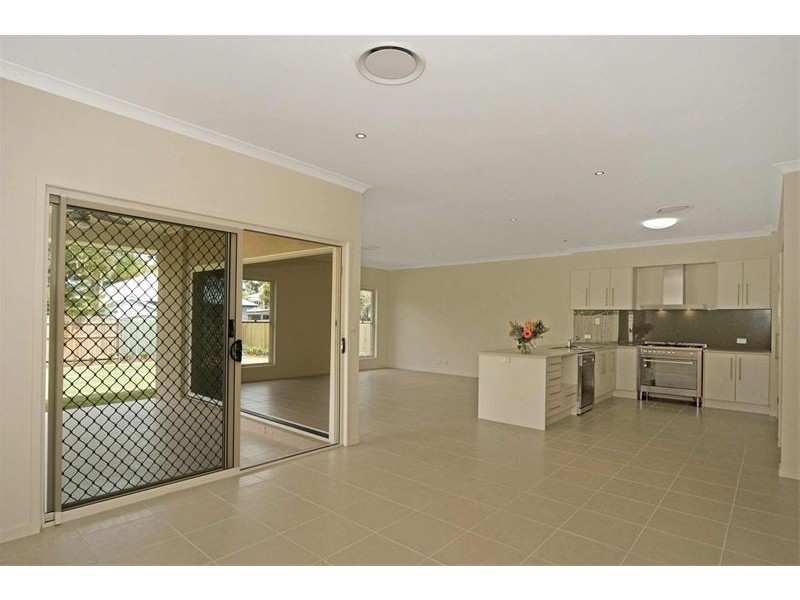 18  Crawford Road, Chelmer QLD 4068