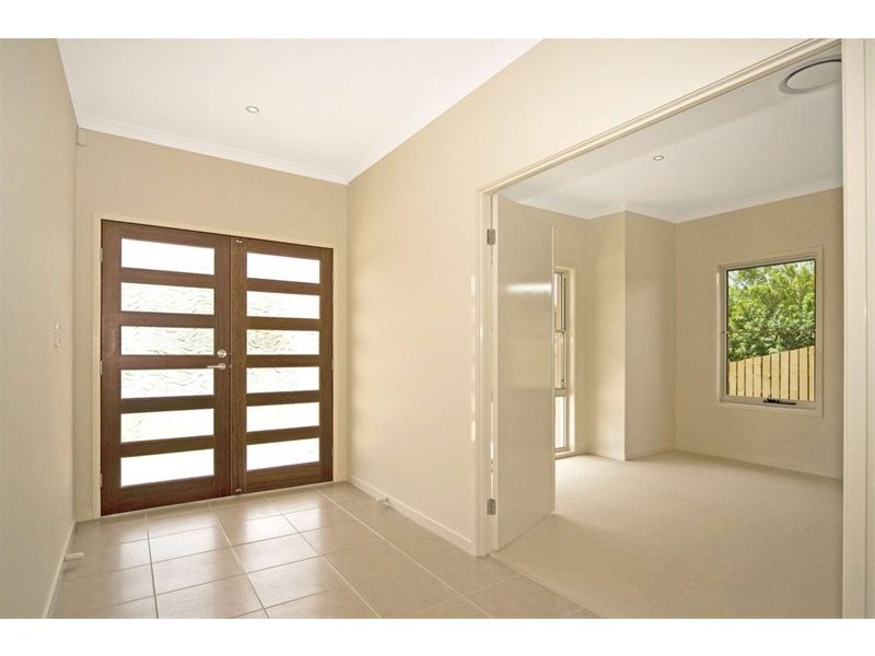 18  Crawford Road, Chelmer QLD 4068