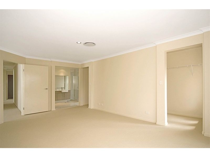 18  Crawford Road, Chelmer QLD 4068