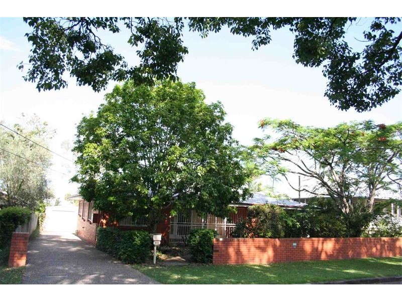 24  Hazelmere Parade, Sherwood QLD 4075