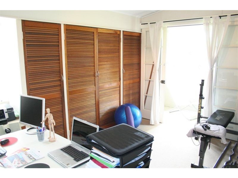 18  Kendall Street, Oxley QLD 4075