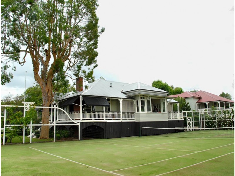 42 Molonga Terrace, Graceville QLD 4075