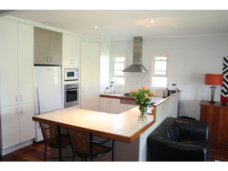 1  Sandon Street, Graceville QLD 4075