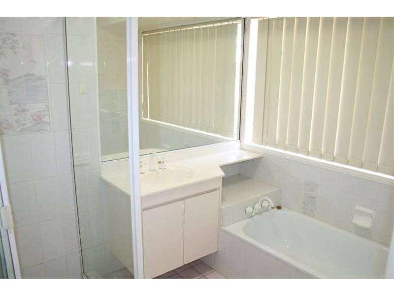 8   Prestwick Street, Oxley QLD 4075