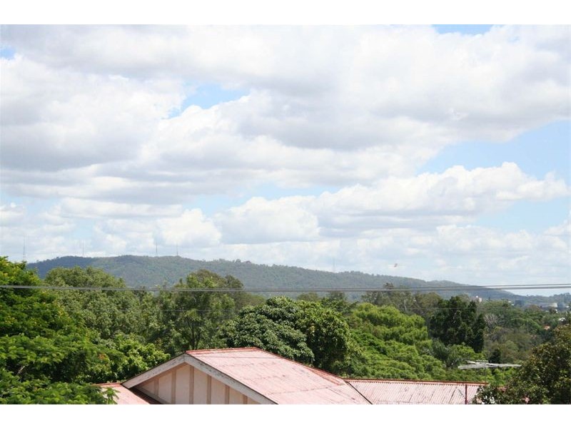 102 Hilda Street, Corinda QLD 4075