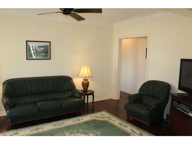 102 Hilda Street, Corinda QLD 4075