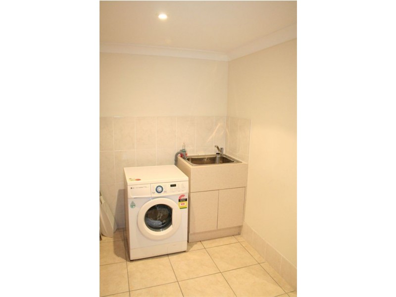 102 Hilda Street, Corinda QLD 4075