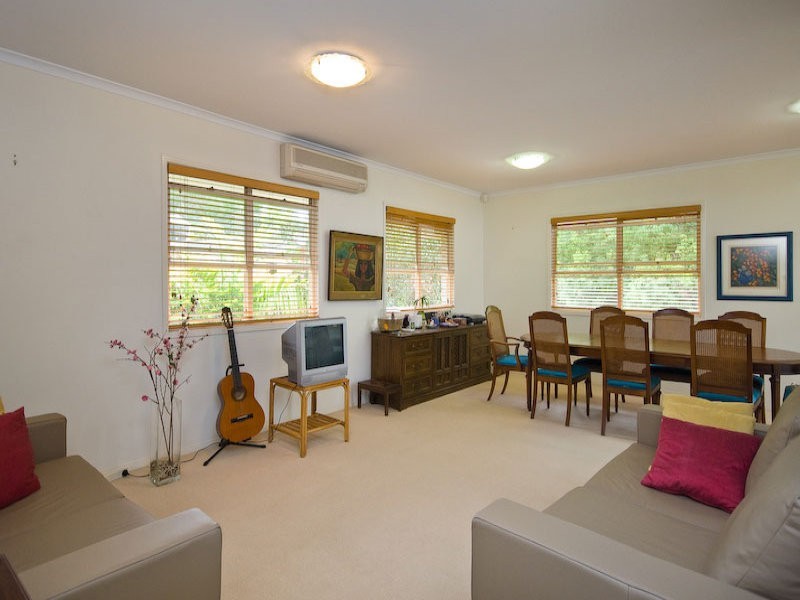 12  Aaron Place, Indooroopilly QLD 4068