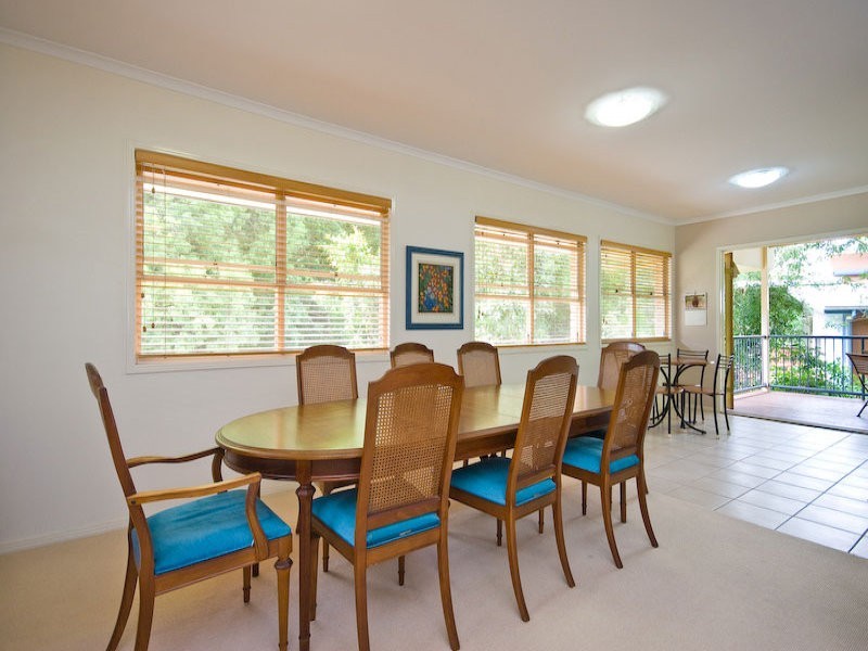 12  Aaron Place, Indooroopilly QLD 4068