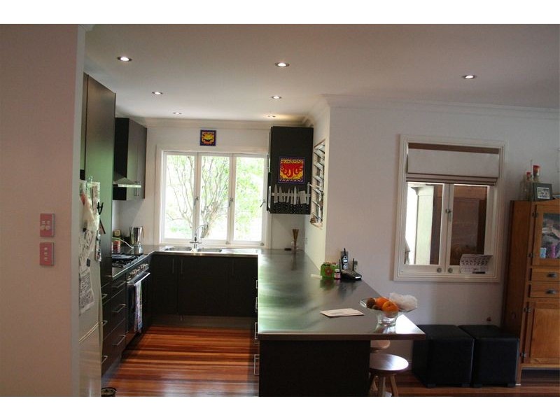 92 Taringa Parade, Indooroopilly QLD 4068