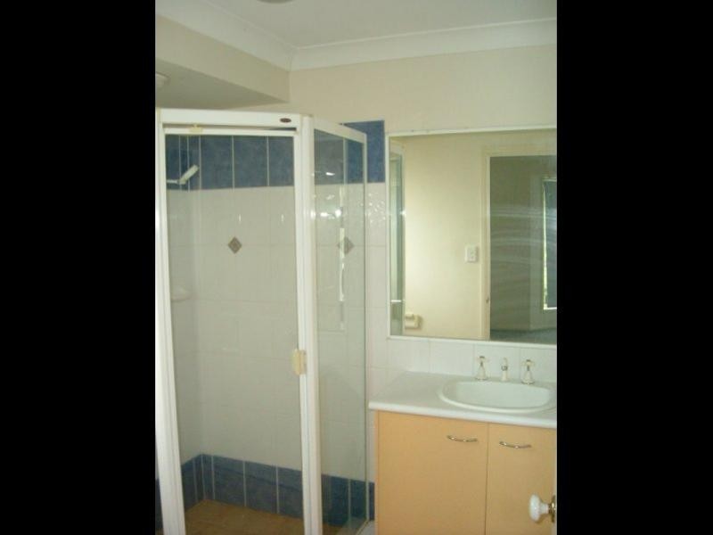 18  Florence Place, Oxley QLD 4075