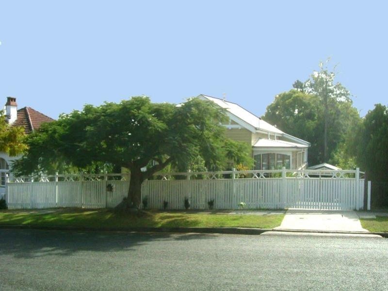 36 Crichton Street, Yeerongpilly QLD 4105