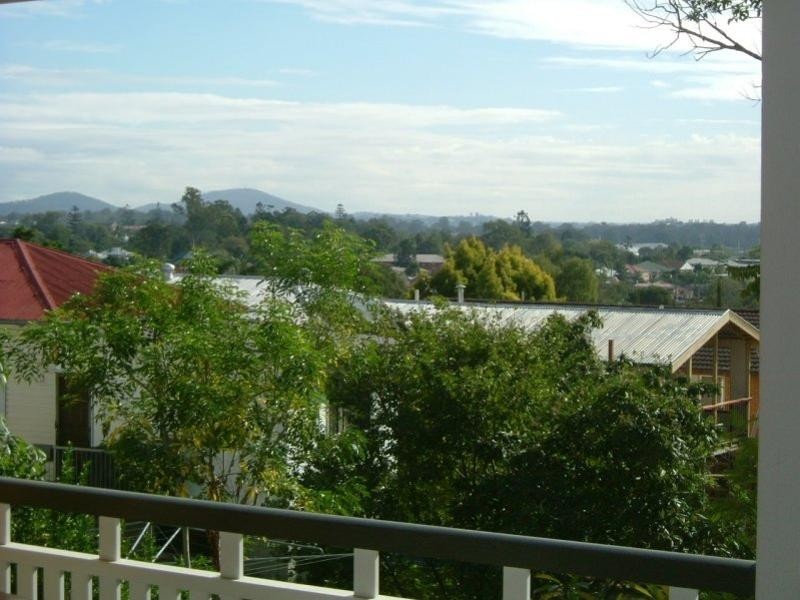 36 Crichton Street, Yeerongpilly QLD 4105