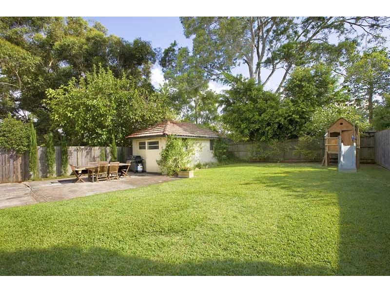 15 Currawong Avenue, Lane Cove NSW 2066