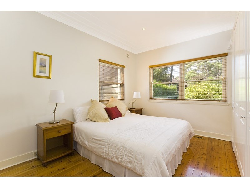 15 Currawong Avenue, Lane Cove NSW 2066