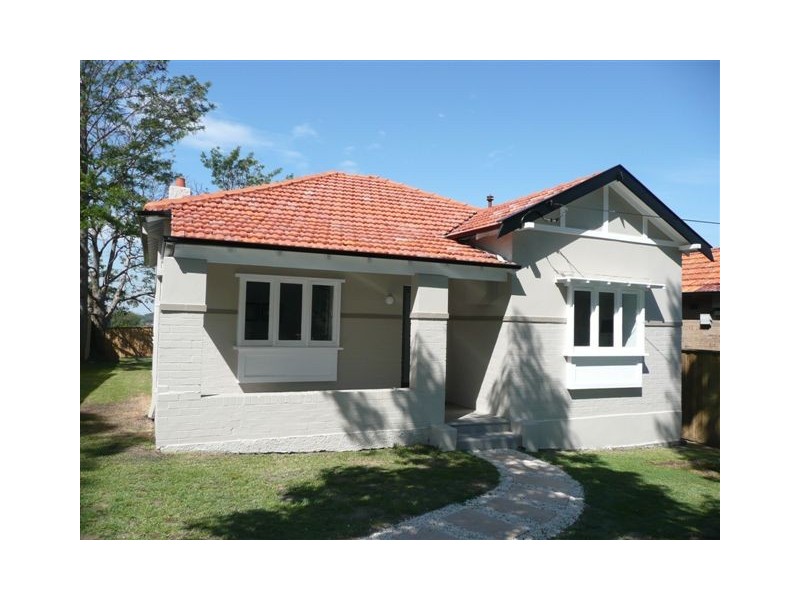 17 Windsor Road, Willoughby NSW 2068