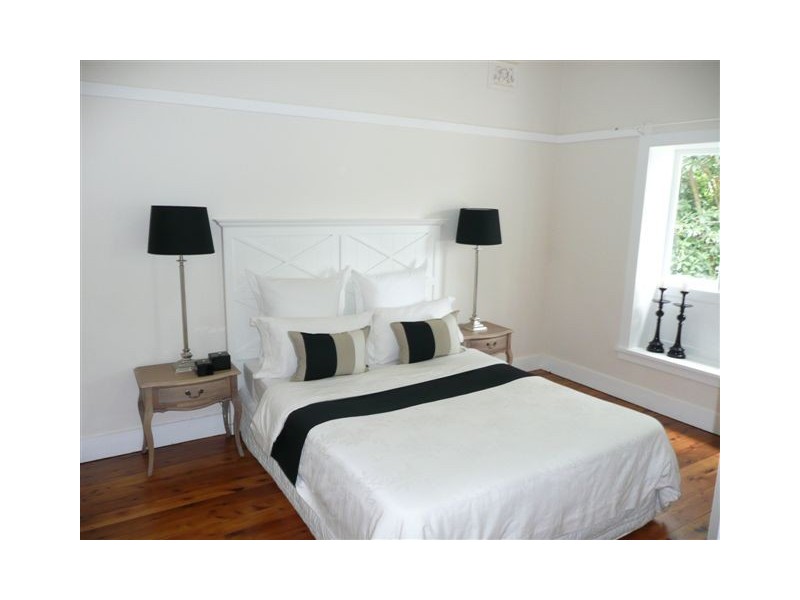 17 Windsor Road, Willoughby NSW 2068