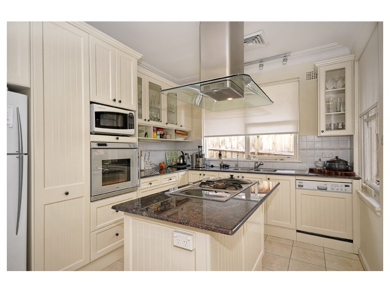 20 Valleyview Crescent, Greenwich NSW 2065