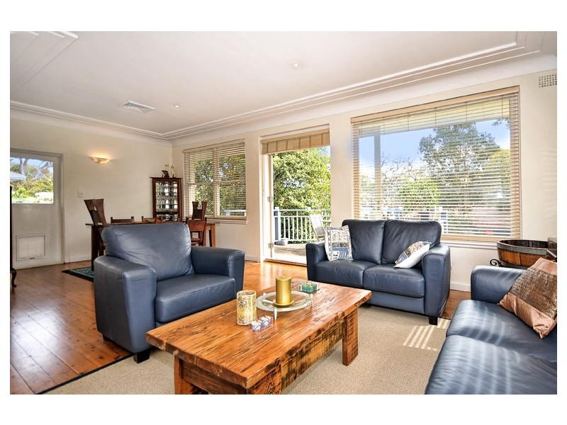 20 Valleyview Crescent, Greenwich NSW 2065