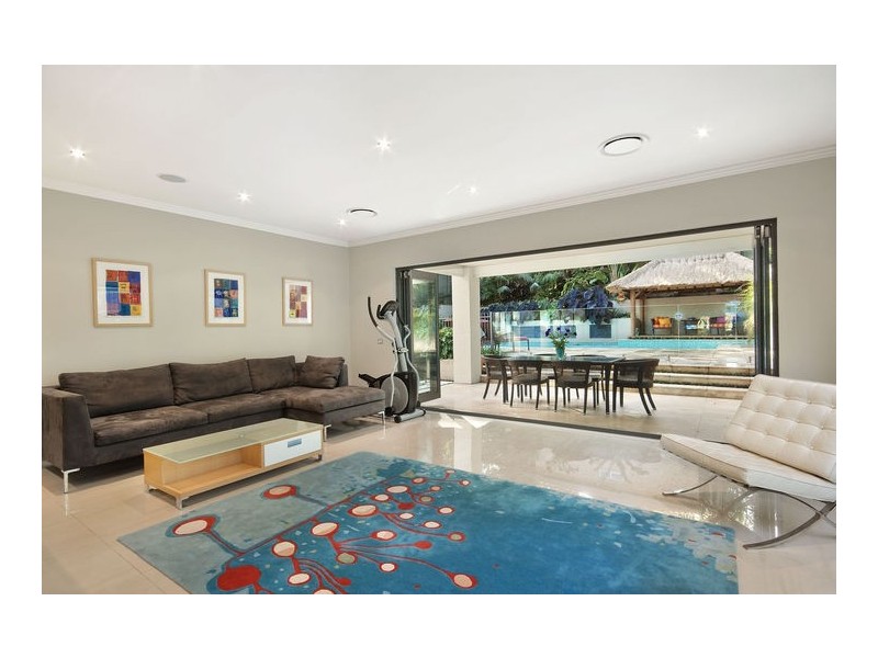 11 Kingslangley Road, Greenwich NSW 2065