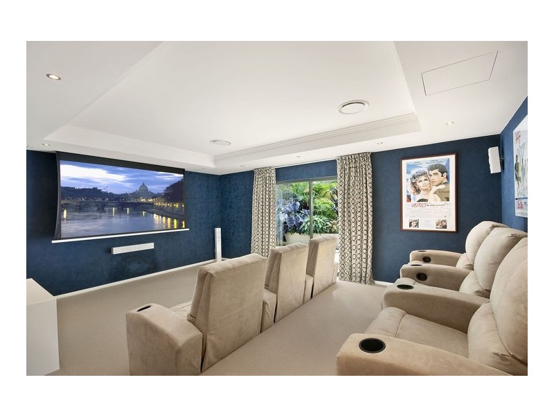 11 Kingslangley Road, Greenwich NSW 2065