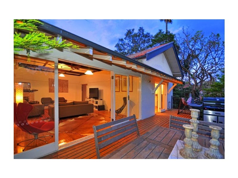 25 Glenview Street, Greenwich NSW 2065