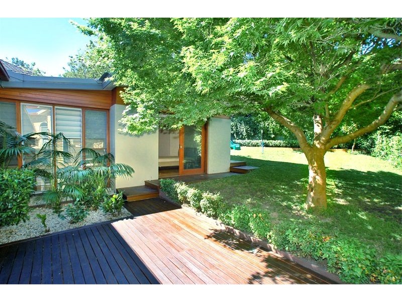 8a  Osborne Road, Greenwich NSW 2065