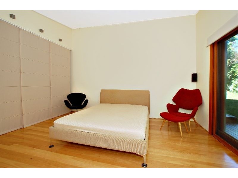 8a  Osborne Road, Greenwich NSW 2065