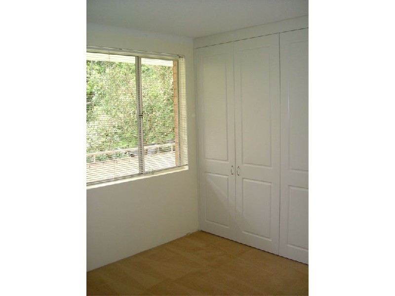 2/33  Stokes Street, Lane Cove NSW 2066