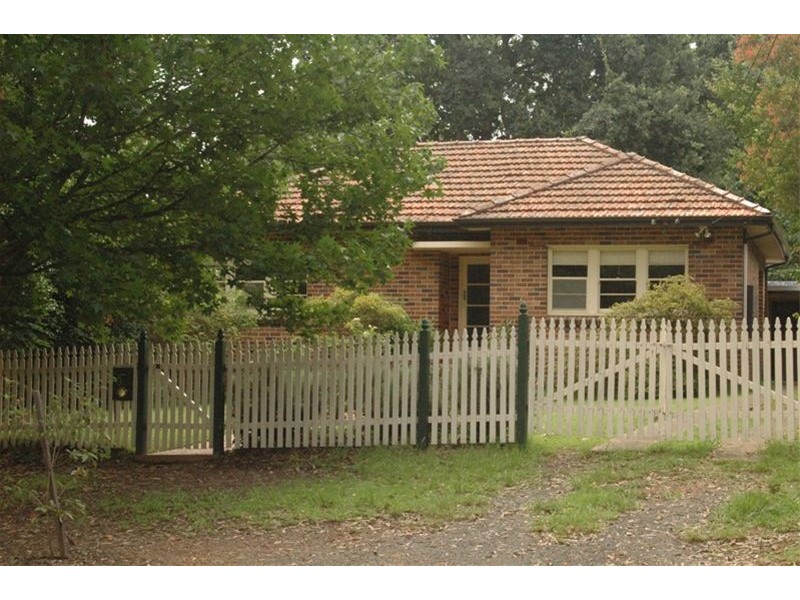 33  Lofburg Road, West Pymble NSW 2073