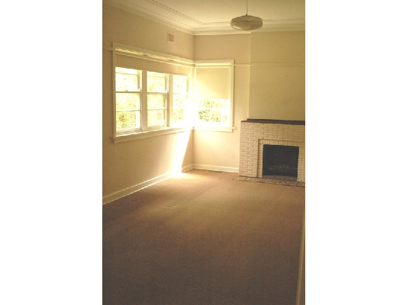 33  Lofburg Road, West Pymble NSW 2073