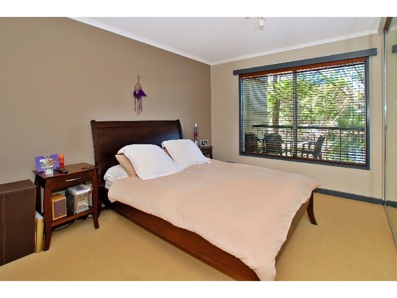 24/300c  ‘MARINA’ Burns Bay Road, Lane Cove NSW 2066