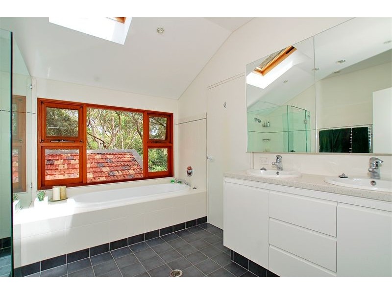 16  Crowther Avenue, Greenwich NSW 2065