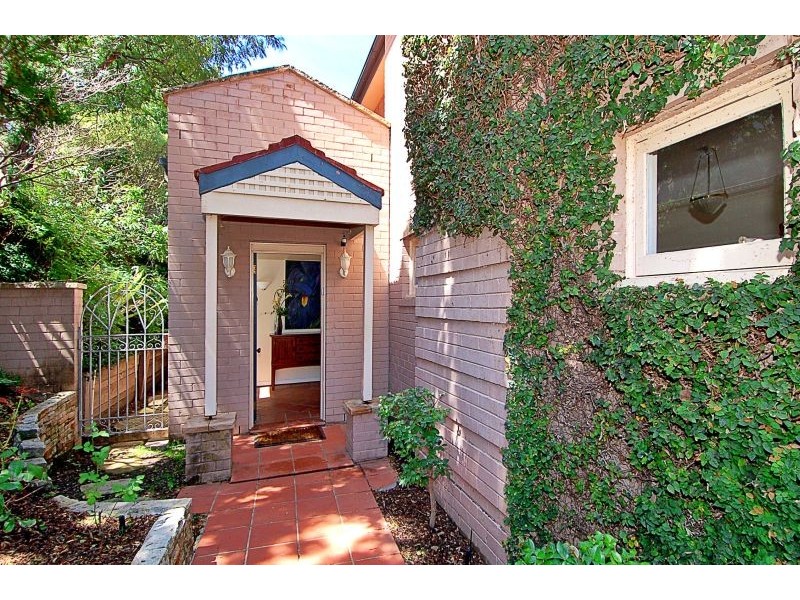 6  Morven Gardens Lane, Greenwich NSW 2065