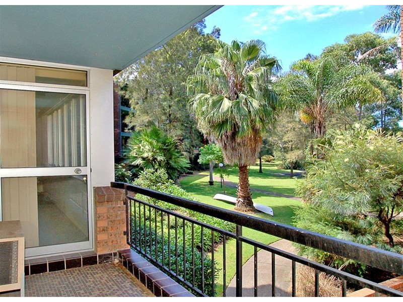 17/302  Burns Bay Road, Lane Cove NSW 2066