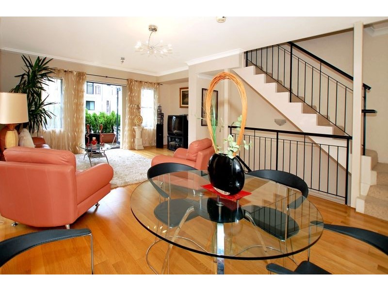 2  Goodlet Close, Lane Cove NSW 2066