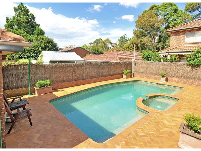 6/4-6  Eric Road, Artarmon NSW 2064