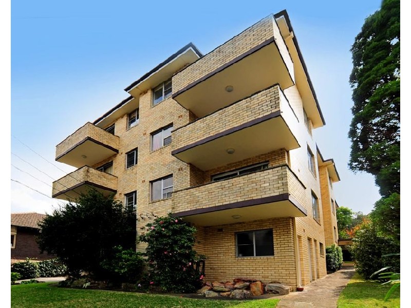 2/8  Hazelbank Road, Wollstonecraft NSW 2065