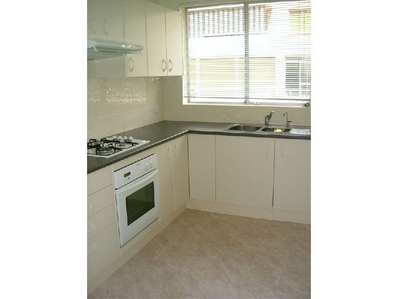 2/33  Stokes Street, Lane Cove NSW 2066