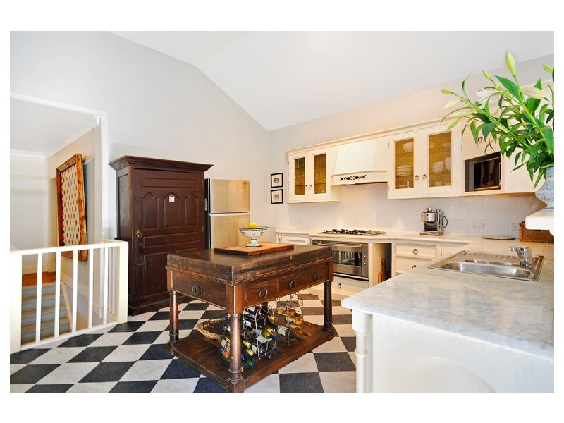 18  Ronald Avenue, Greenwich NSW 2065