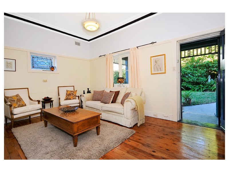 18  Ronald Avenue, Greenwich, Lane Cove NSW 2066