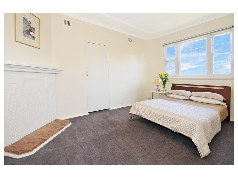 2/37  Wisdom Road, Greenwich NSW 2065