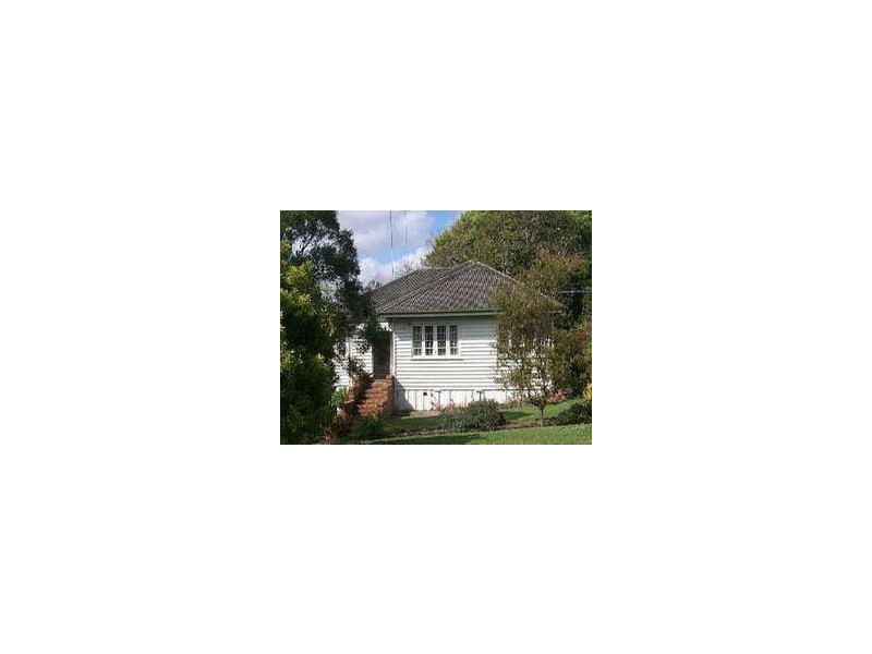 18   Dinmore Street, Moorooka QLD 4105