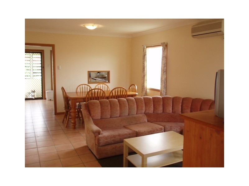 15  Douglas Road, Rocklea QLD 4106